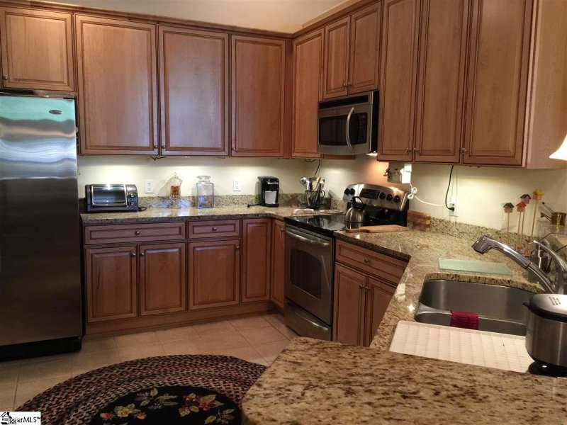 Property image 3 at 132 High Hat Circle, Greenville, SC 29617