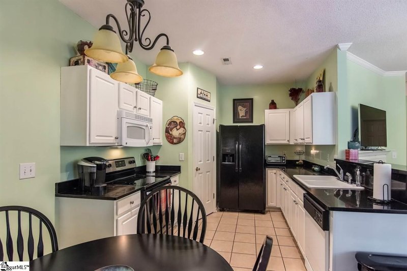 Property image 3 at 816 Palomino Court, Simpsonville, SC 29681