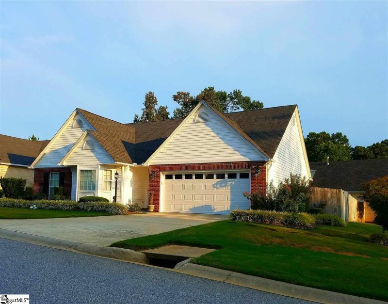 109 Raintree Cove Drive