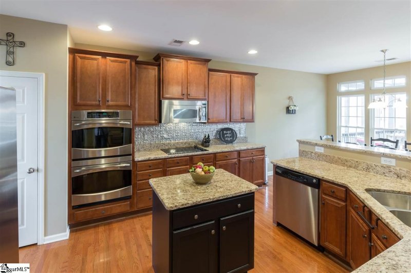 Property image 5 at 9 Cleyera Court, Simpsonville, SC 29681