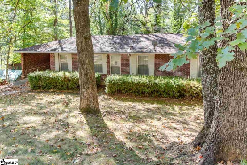 Property image 3 at 28 Harbor Drive, Greenville, SC 29611