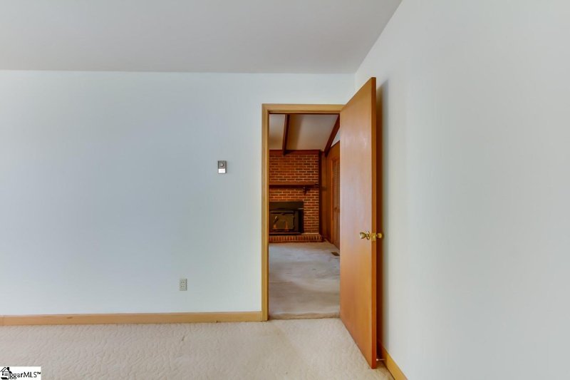 Property image 5 at 28 Harbor Drive, Greenville, SC 29611