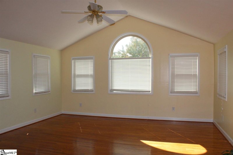 Property image 4 at 9 Millcrest Way, Mauldin, SC 29662