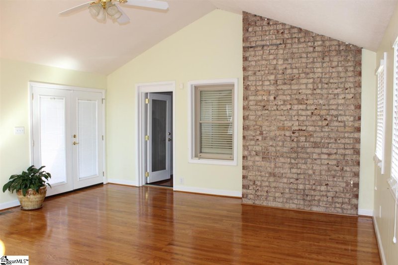 Property image 5 at 9 Millcrest Way, Mauldin, SC 29662