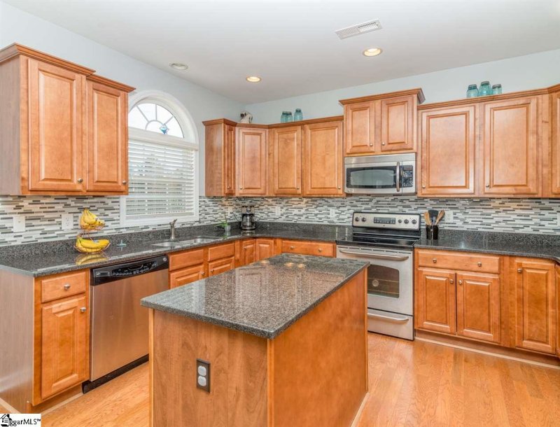 Property image 5 at 107 Berrigan Place, Taylors, SC 29687-4623