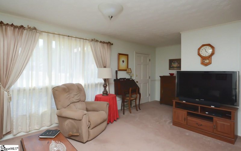 Property image 3 at 5 Keene Drive, Travelers Rest, SC 29690