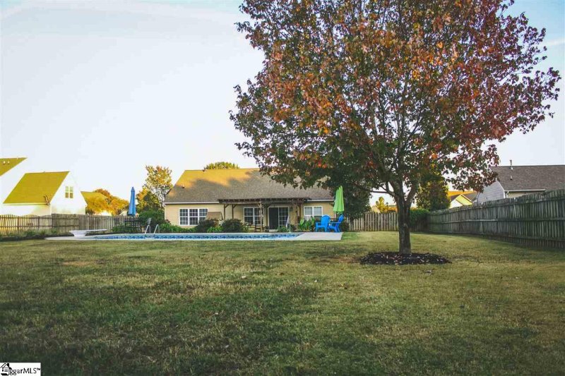 Property image 2 at 516 Carey Drive, Greer, SC 29651