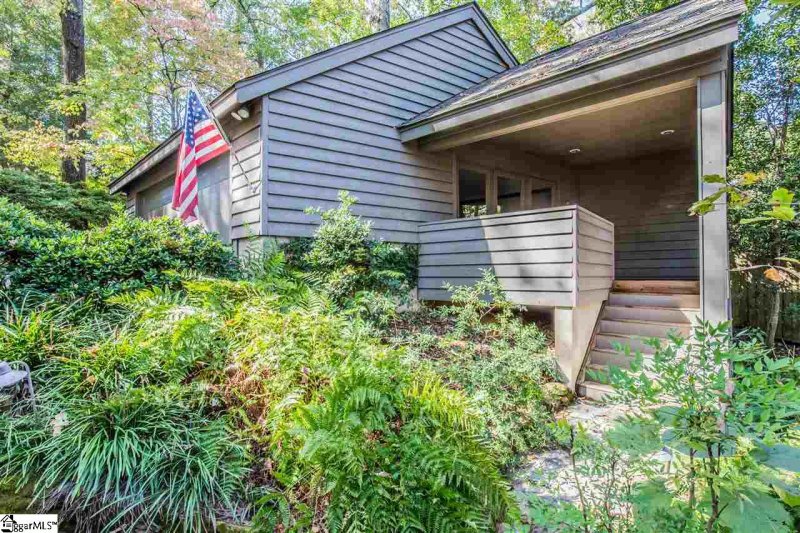 Property image 5 at 19 Country Club Drive, Greenville, SC 29605