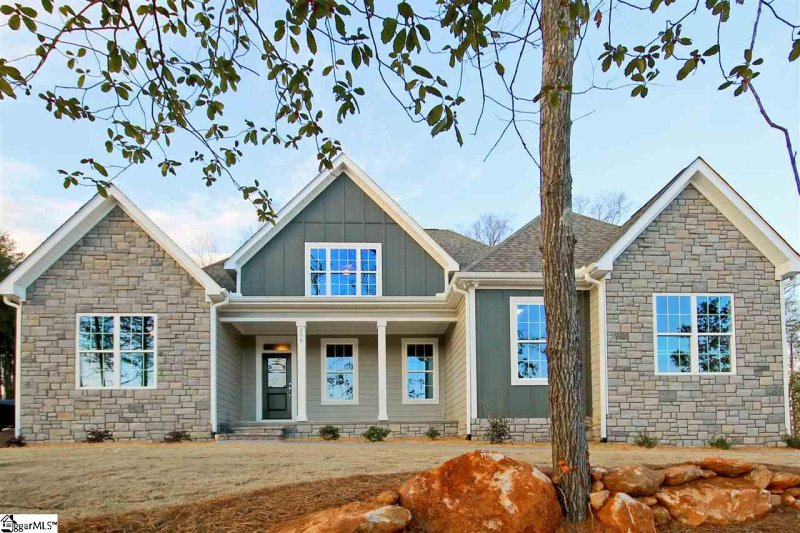 208 Pleasantwater Court