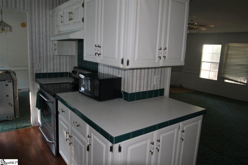 Property image 4 at 408 Merlin Point, Boiling Springs, SC 29316