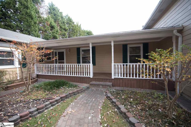 Property image 4 at 8 Woodbend Court, Mauldin, SC 29662