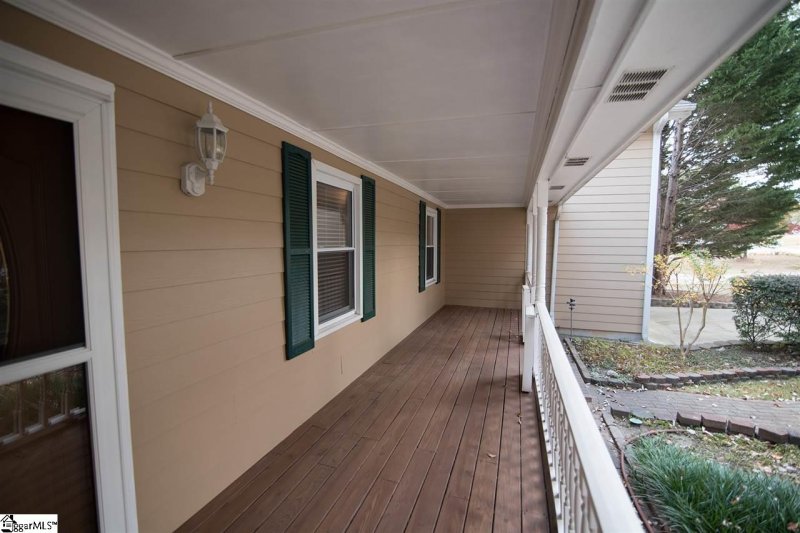 Property image 5 at 8 Woodbend Court, Mauldin, SC 29662