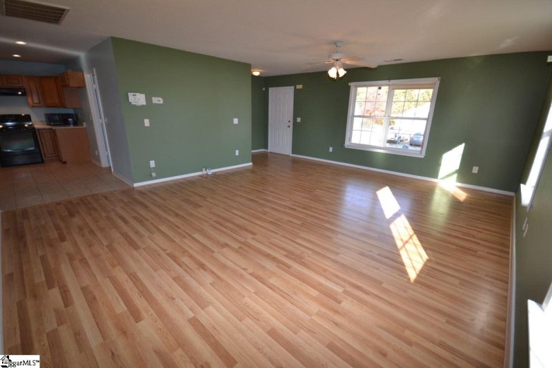 Property image 3 at 501 Bengal Court, Greer, SC 29651