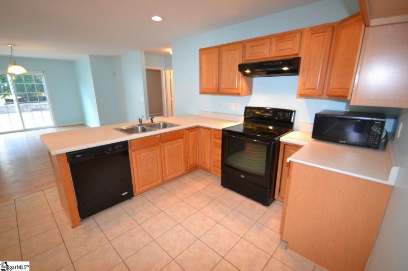 Property image 4 at 501 Bengal Court, Greer, SC 29651