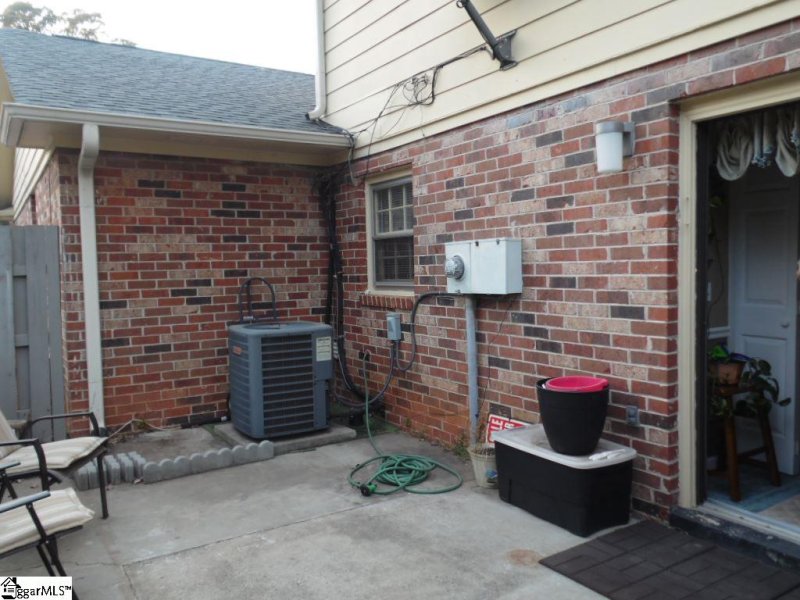 Property image 4 at 710 Hunts Bridge Road, Greenville, SC 29617