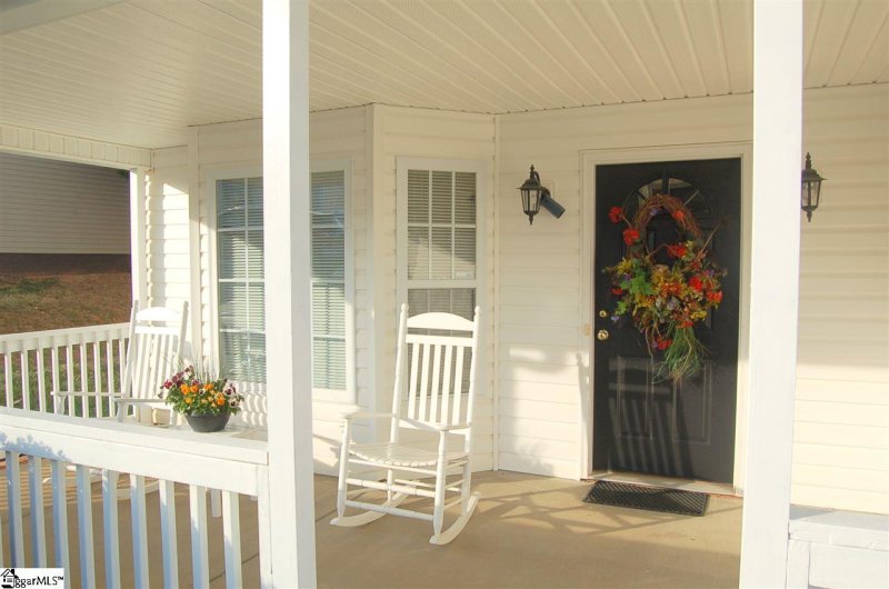 Property image 2 at 209 Juniper Leaf Way, Greer, SC 29651