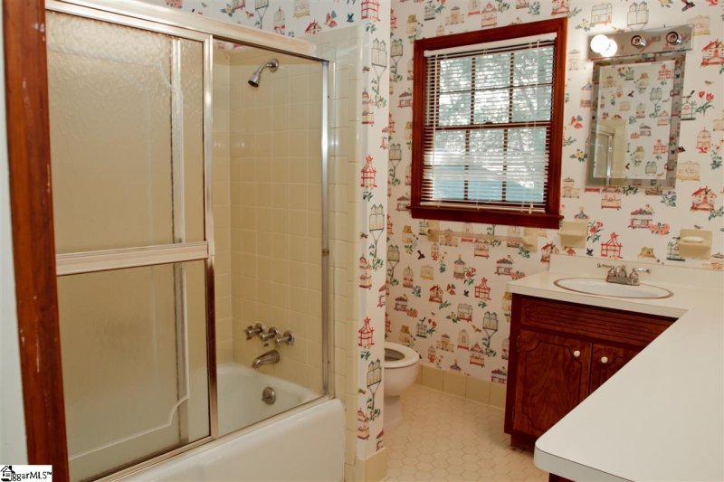 Property image 3 at 266 Lake Forest Drive, Spartanburg, SC 29307