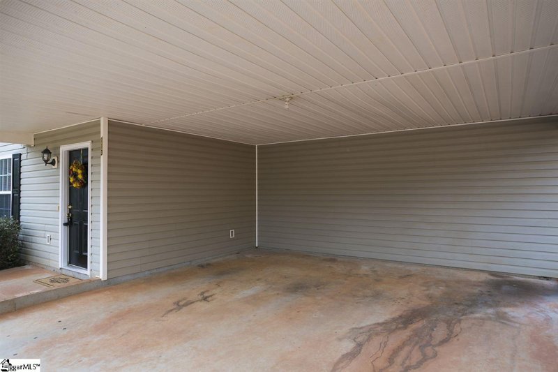 Property image 3 at 113 MCSCOTT Court, Easley, SC 29640