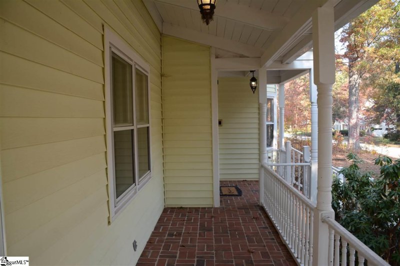 Property image 4 at 216 Valley Oak Drive, Greenville, SC 29617