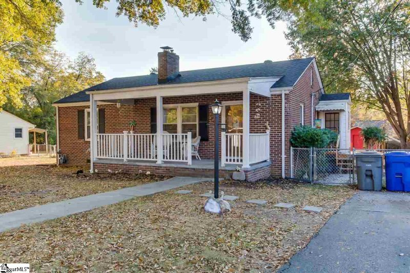 Property image 2 at 102 Elaine Avenue, Taylors, SC 29687