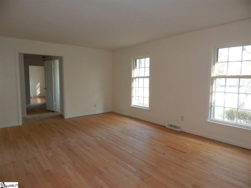 Property image 5 at 5010 Raintree Lane, Greenville, SC 29615