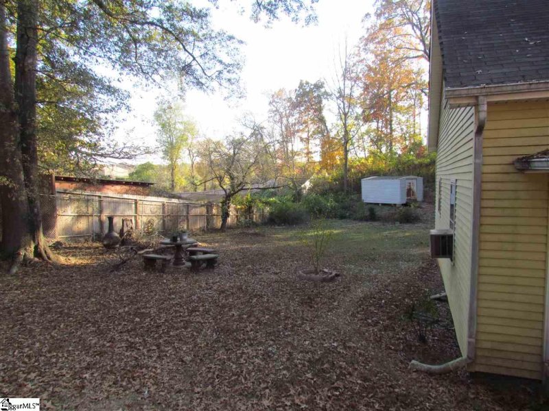 Property image 4 at 2131 Bird Street, Greer, SC 29651