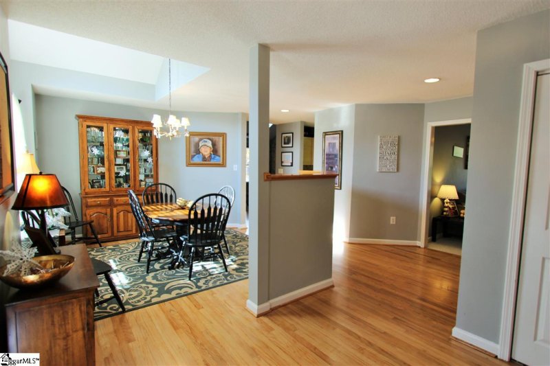 Property image 5 at 302 Sloping Meadow Drive, Inman, SC 29349