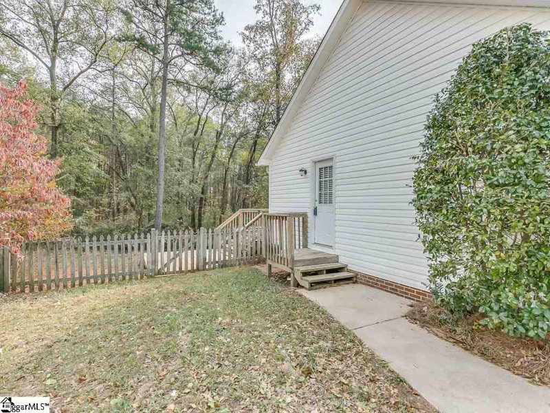 Property image 3 at 119 Caroway Court, Spartanburg, SC 29303