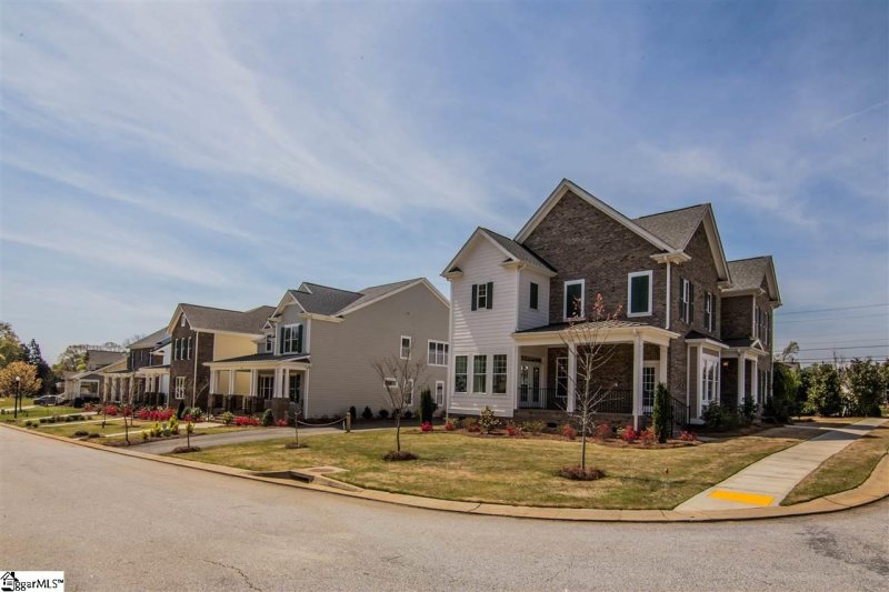 Property image 2 at 200 Grandmont Court, Greer, SC 29650