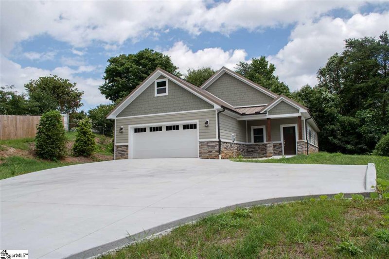 Property image 2 at 4724 State Park Road, Travelers Rest, SC 29690