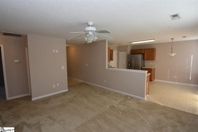 Property image 3 at 409 Revis Creek Court, Simpsonville, SC 29681