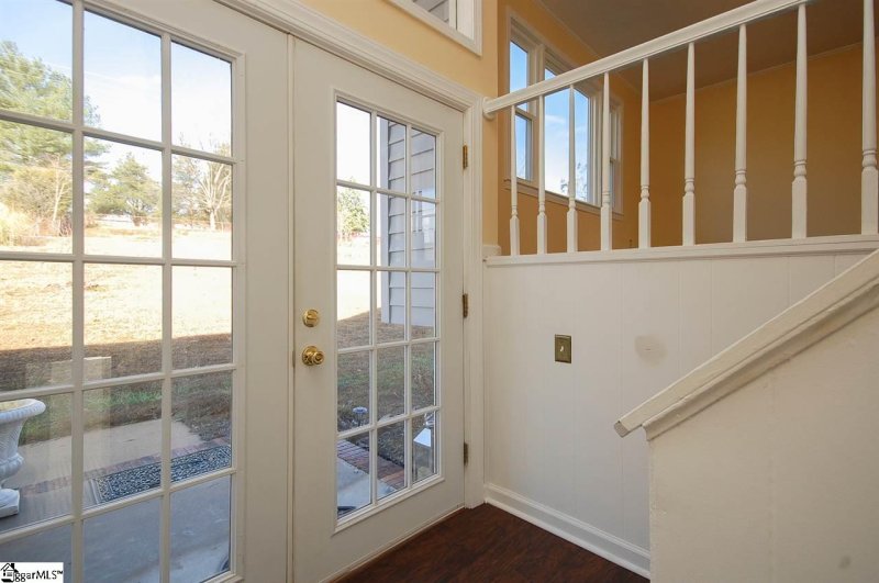 Property image 3 at 341 Old Farrs Bridge Road, Greenville, SC 29611