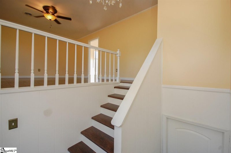 Property image 4 at 341 Old Farrs Bridge Road, Greenville, SC 29611