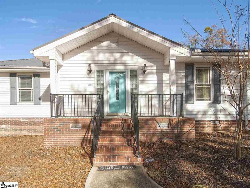 Property image 3 at 106 Lee Street, Simpsonville, SC 29681