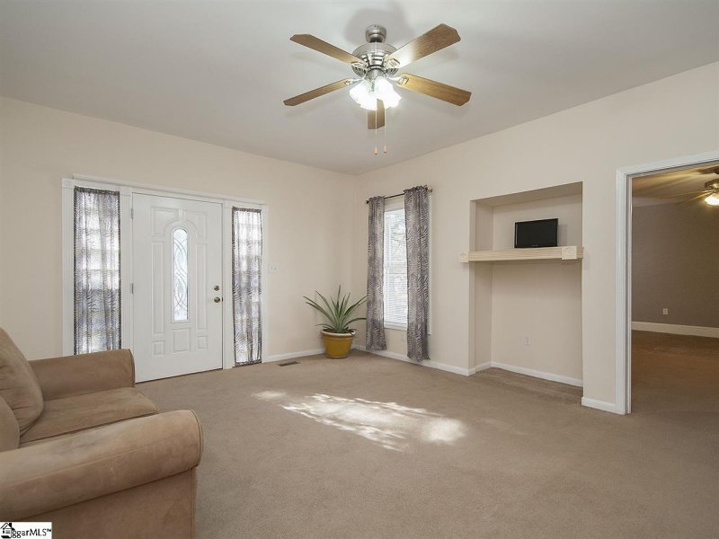 Property image 5 at 106 Lee Street, Simpsonville, SC 29681