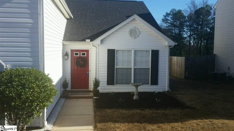 Property image 2 at 212 Clay Thorn Court, Greer, SC 29651