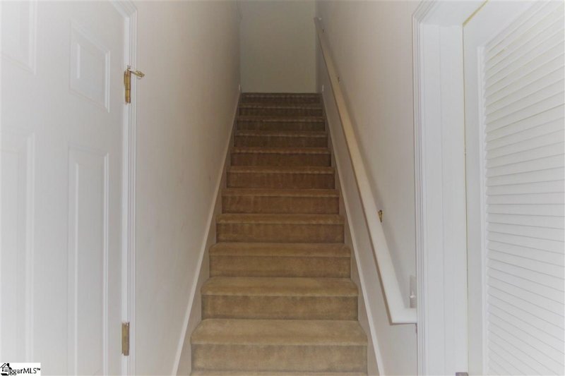 Property image 3 at 212 Clay Thorn Court, Greer, SC 29651