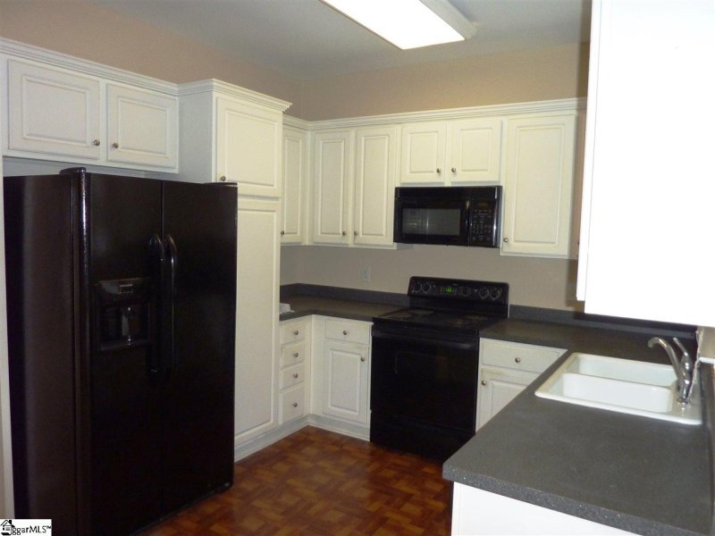 Property image 4 at 215 Dartmoor Drive, Spartanburg, SC 29301