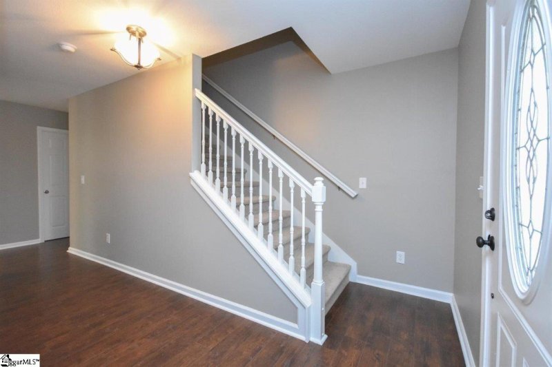 Property image 3 at 1 Country Knolls Drive, Greer, SC 29651