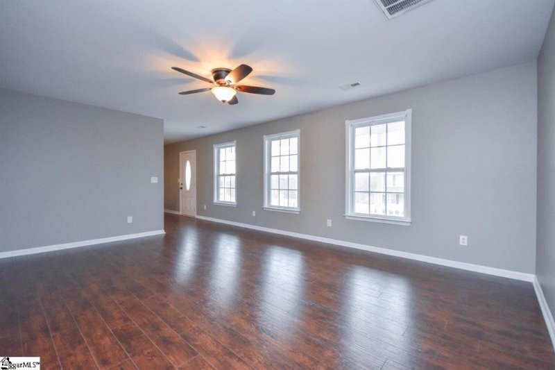 Property image 5 at 1 Country Knolls Drive, Greer, SC 29651