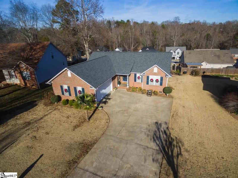 Property image 2 at 345 Worthington Circle, Spartanburg, SC 29303-6401