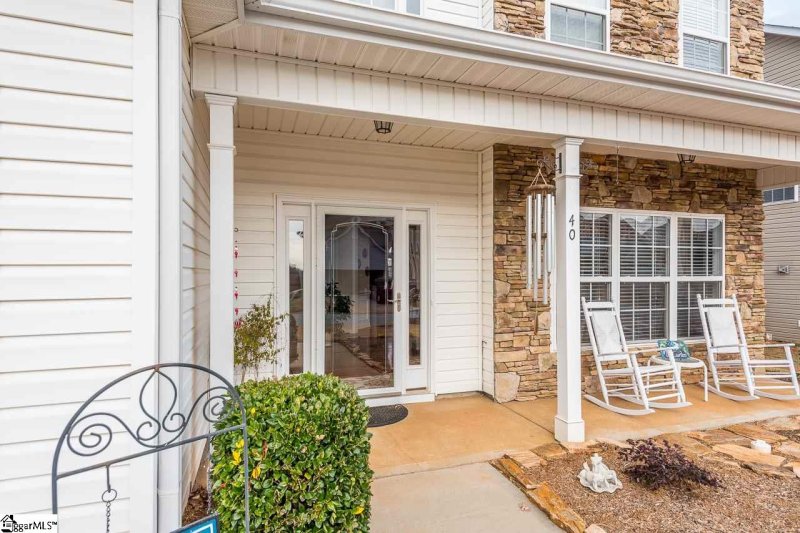 Property image 3 at 40 Hurshfield Court, Taylors, SC 29687