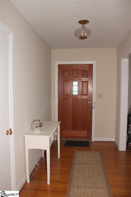 Property image 2 at 15 Holly Hill Court, Greenville, SC 29609