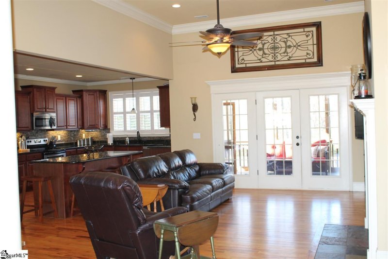 Property image 2 at 120 Fox Farm Way, Greer, SC 29651