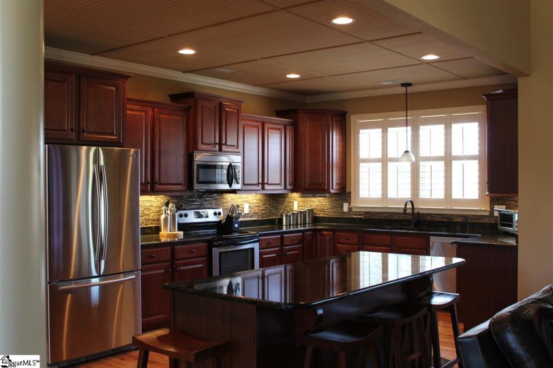 Property image 3 at 120 Fox Farm Way, Greer, SC 29651