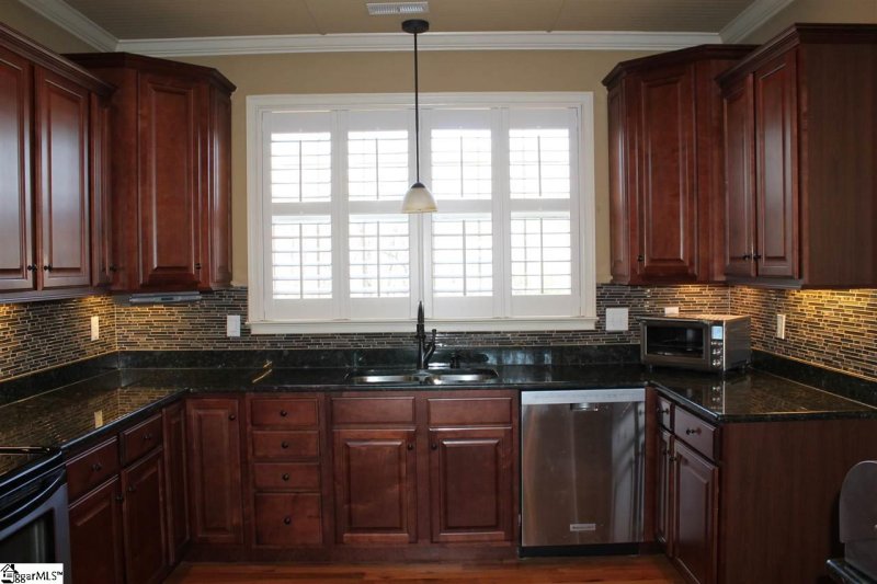 Property image 4 at 120 Fox Farm Way, Greer, SC 29651