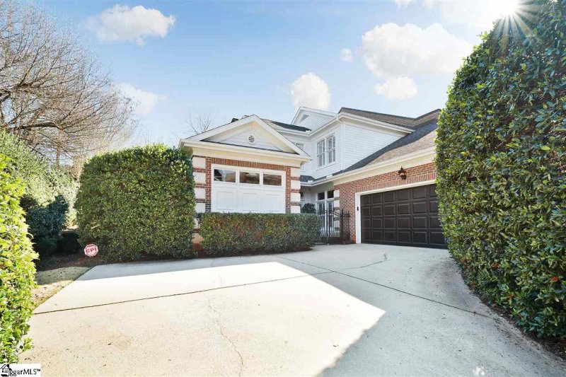 Property image 2 at 1400 Thornblade Boulevard, Greer, SC 29650