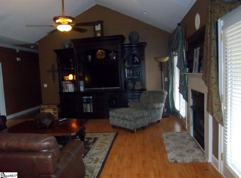 Property image 5 at 408 Woodson Road, Piedmont, SC 29673