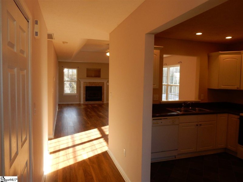 Property image 2 at 260 Weston Valley Drive, Moore, SC 29369