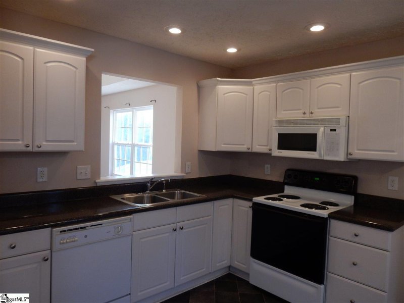 Property image 3 at 260 Weston Valley Drive, Moore, SC 29369